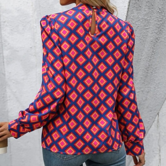 Sold out !New Mock neck geo paternal top - Picture 5 of 6